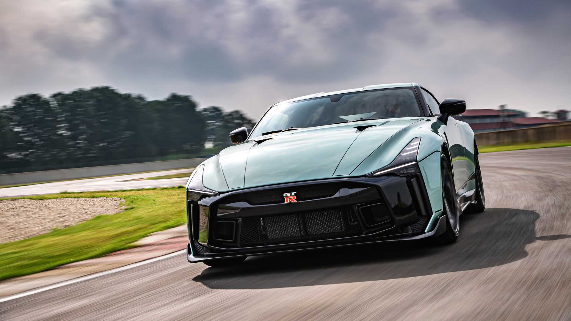 R36 Nissan Skyline GT-R design concept by Roman Miah and Avante Design - a  vision for the future 