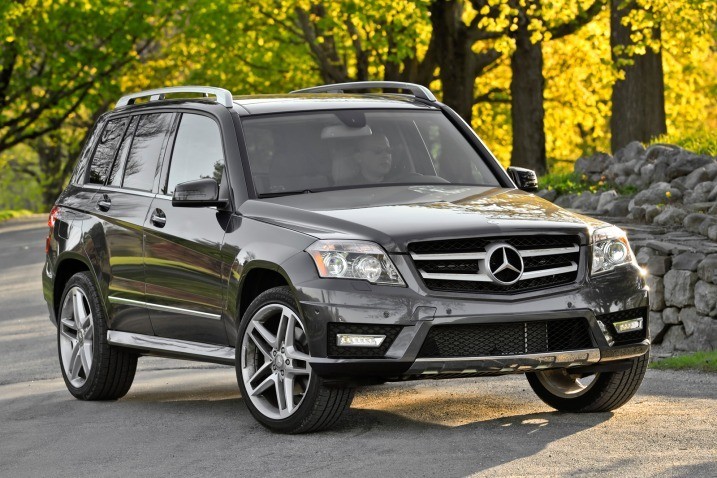 SUV Mercedes-Benz GLK 300 4MATIC 2012 thuộc diện triệu hồi.