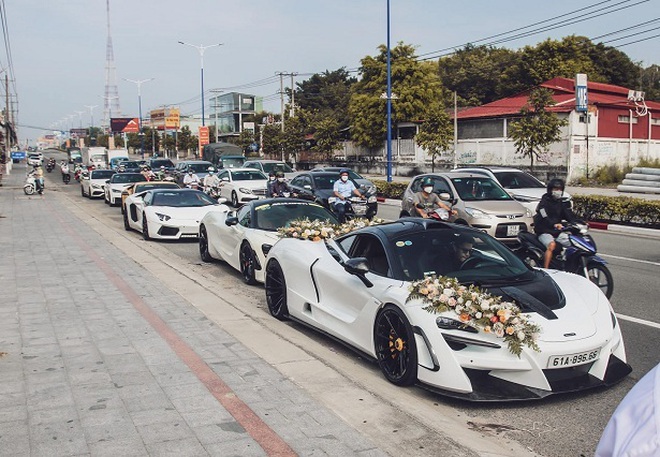 Dàn xe hoa đắt đỏ trong lễ đính hôn của CEO Tống Đông Khuê (Ảnh: Xe và Đam mê).