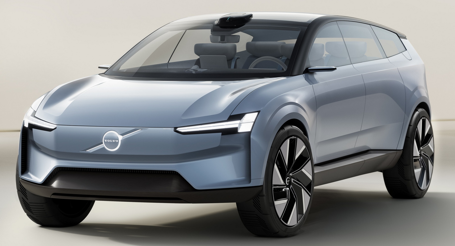 Bản Concept Recharge được Volvo giới thiệu vào năm 2021
