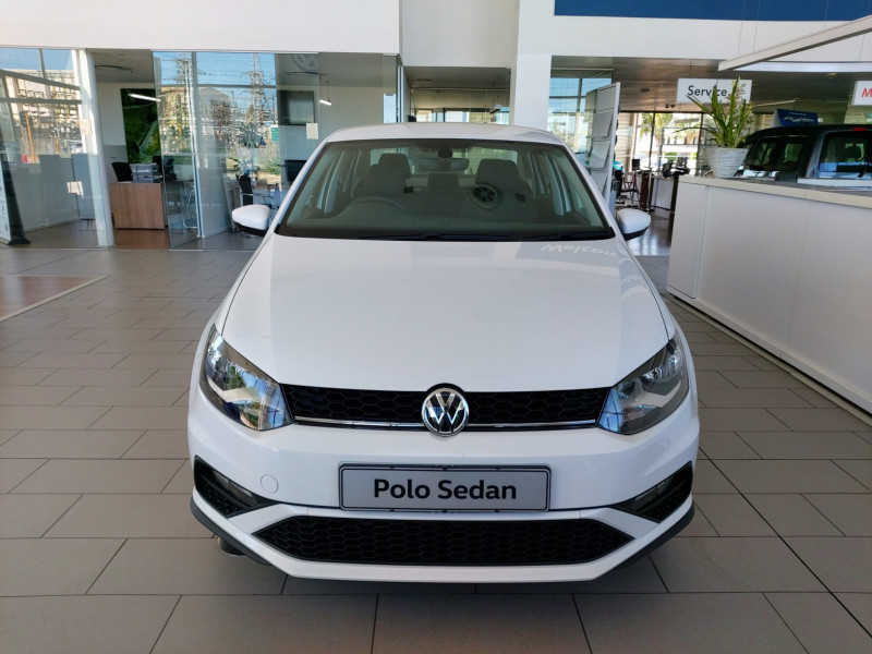 dau-xe-Volkswagen-Polo-Sedan-2020