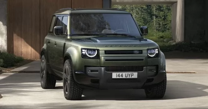 Defender facelift sắp trình làng khách Việt: Có thêm tùy chọn hybrid và phiên bản Octa hiệu năng cao