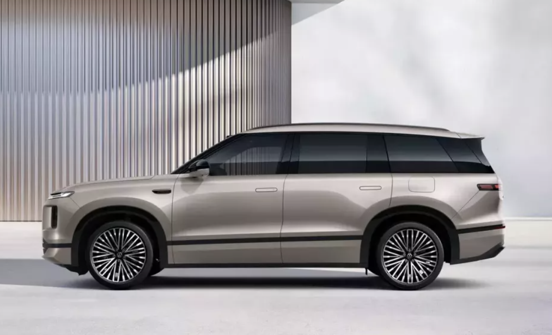 2suv-dien-moi-cua-volkswagen-lo-dien-to-hon-touareg-dai-vuot-bmw-x7-nhung-kho-de-so-huu-1768237210.png