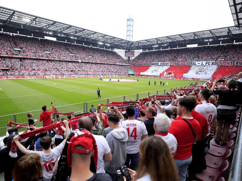 RheinEnergieStadion là sân nhà của Cologne. Ảnh: Getty