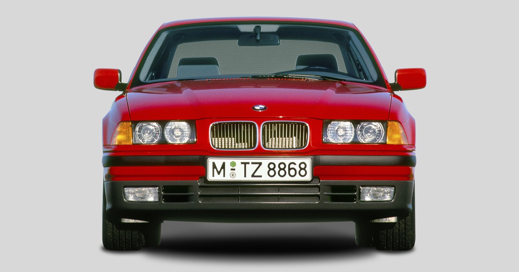 Bộ lưới tản nhiệt được sử dụng xuyên suốt thập niên 90 của BMW