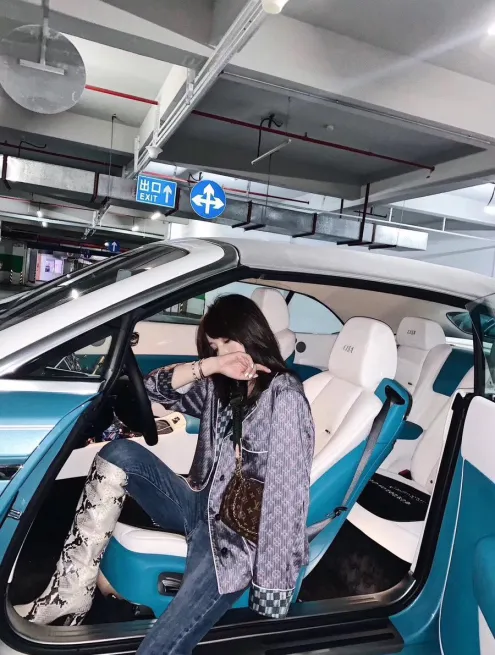 blackpink_lisa_04