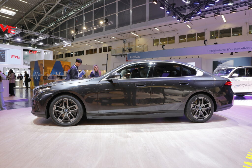 https___www.carscoops.comhttps___www.carscoops.com