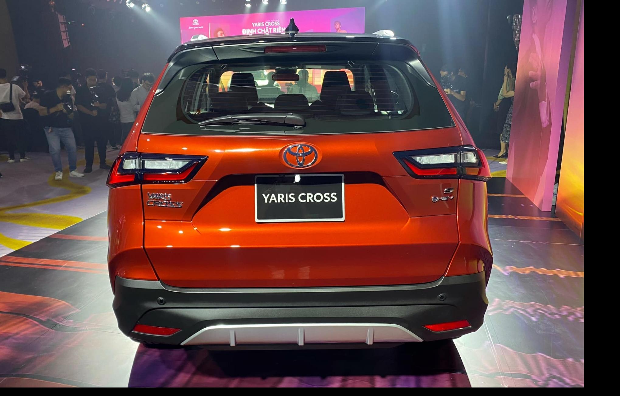 toyota-yaris-cross-vs-hyundai-creta-07