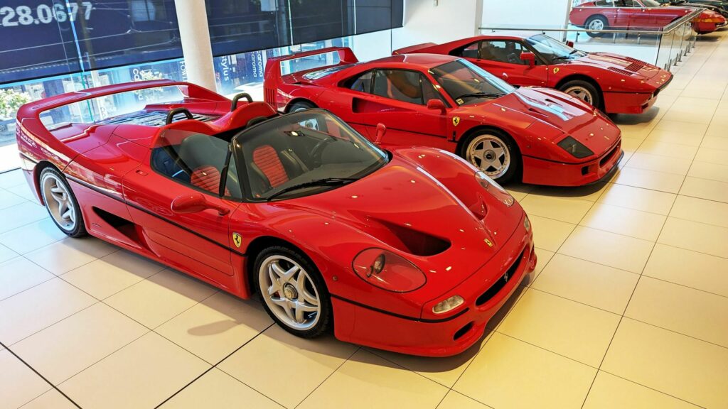https___www.carscoops.comhttps___www.carscoops.com