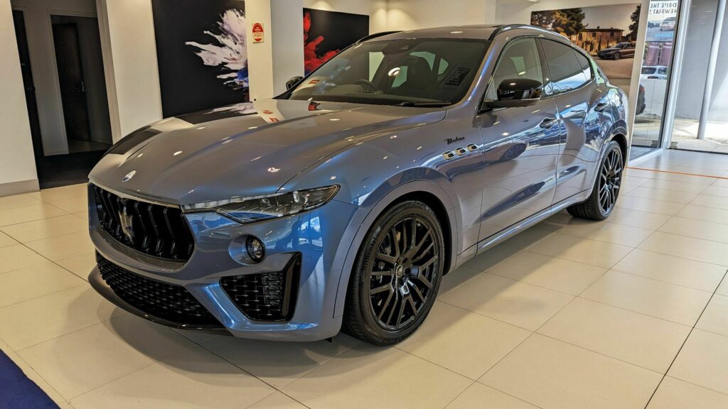 https___www.carscoops.comhttps___www.carscoops.com