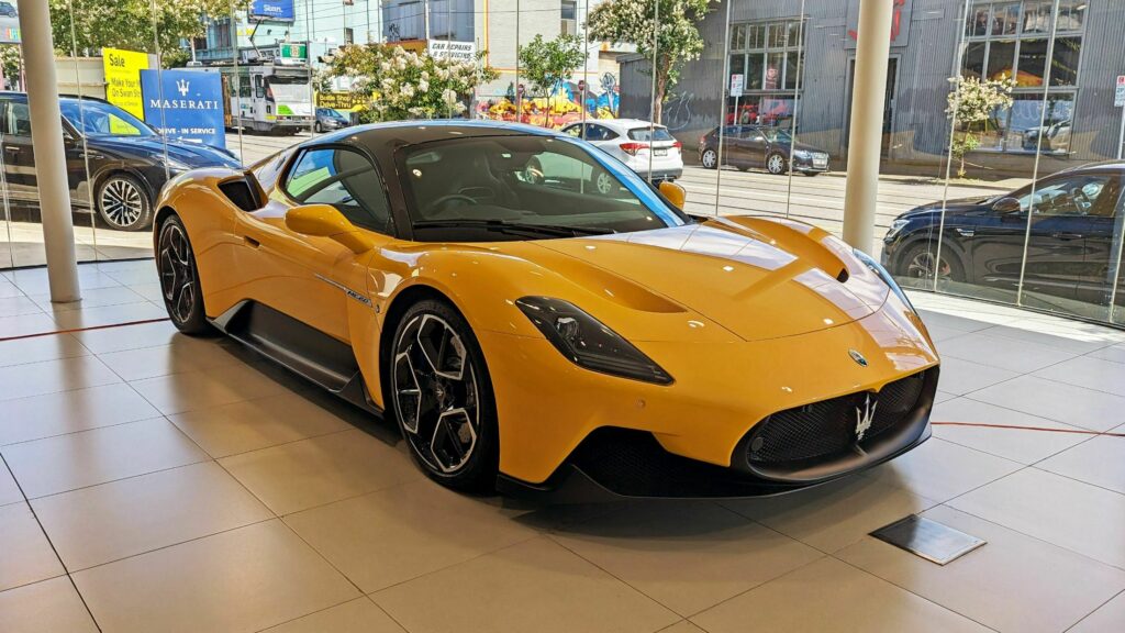 https___www.carscoops.comhttps___www.carscoops.com