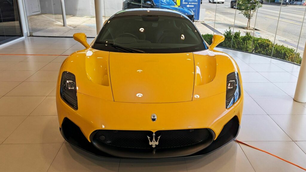 https___www.carscoops.comhttps___www.carscoops.com