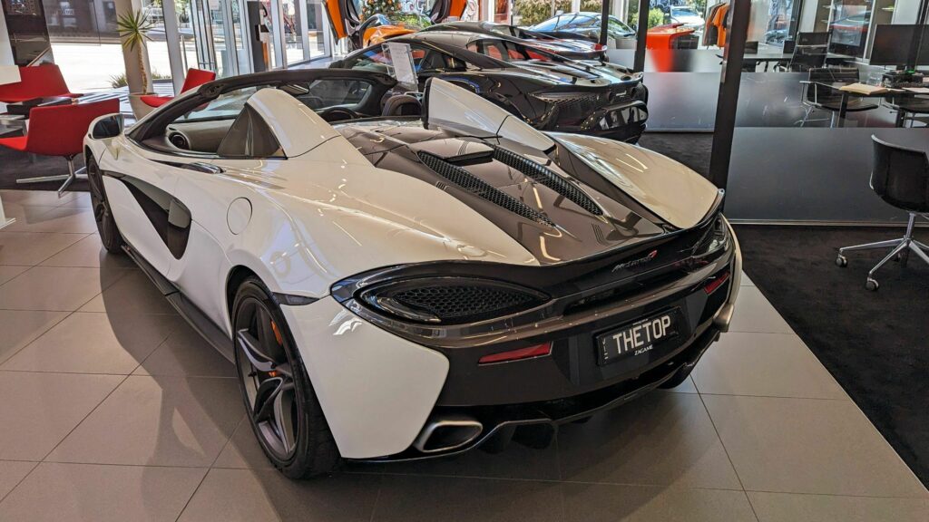 https___www.carscoops.comhttps___www.carscoops.com