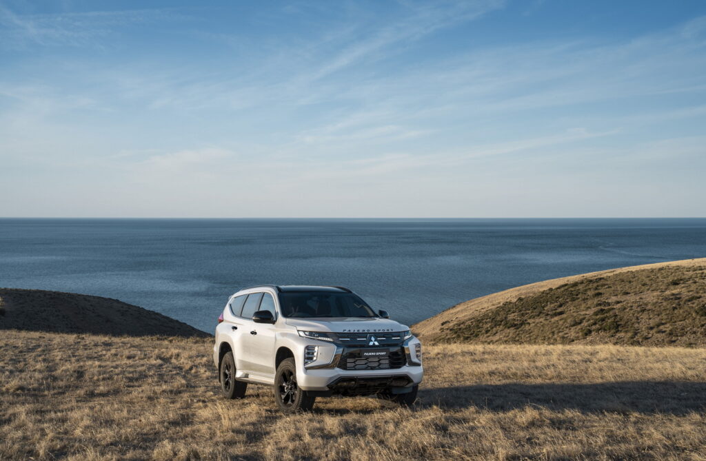 https___www.carscoops.com_wp-content_uploads_2024_05_2024-Mitsubishi-Pajero-Sport-GSR-Australia-1-1024x669