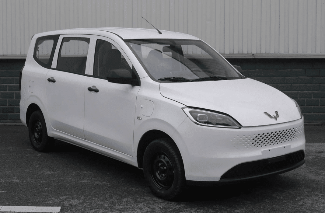 Mẫu MPV Wuling Hongguang bản EREV