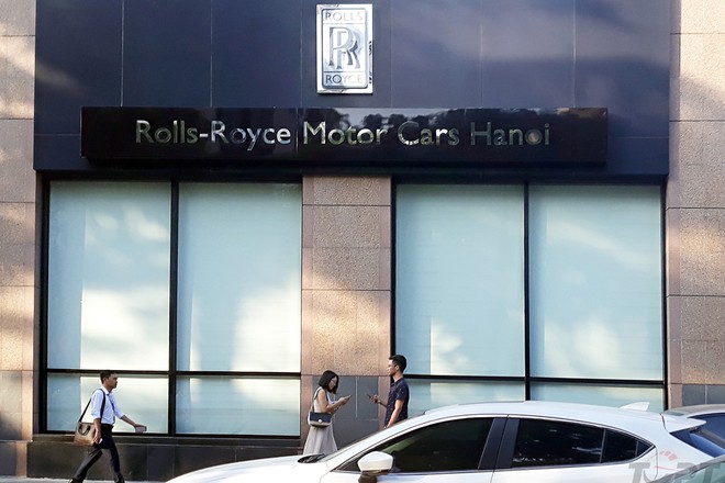 Đại lý của Rolls-Royce lại Hà Nội