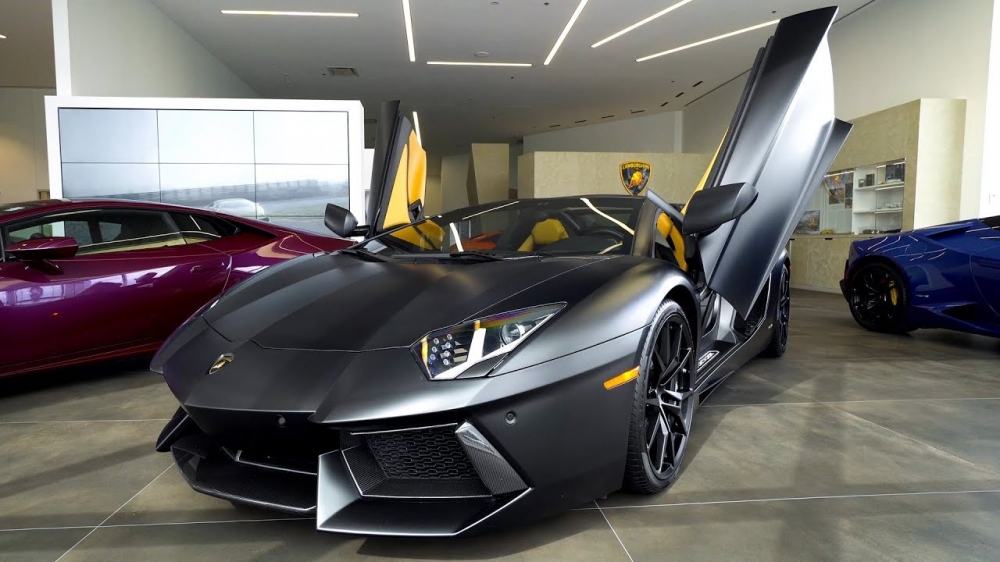 Lamborghini Aventador hàng 