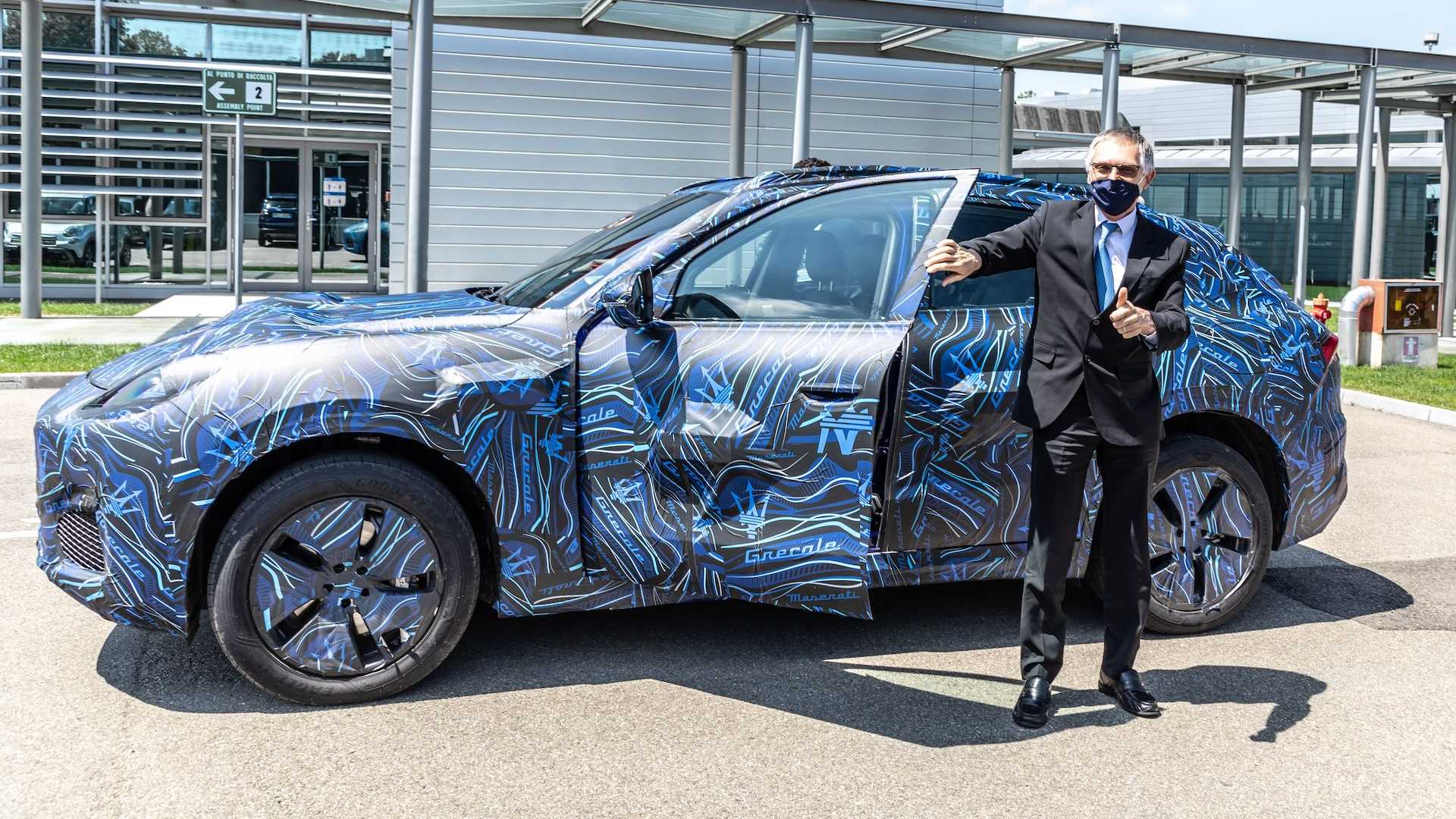 CEO Carlos Tavares cùng mẫu SUV Maserati Grecale mới