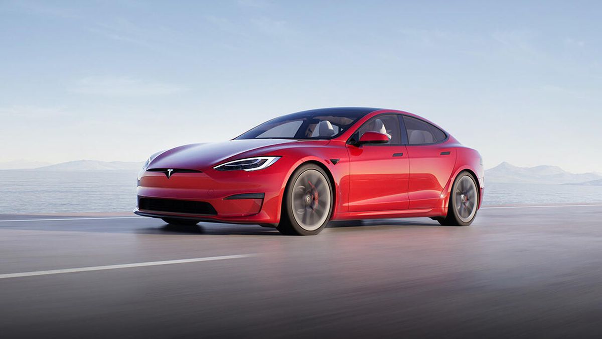 Hoãn thời điểm ra mắt Tesla Model S Plaid