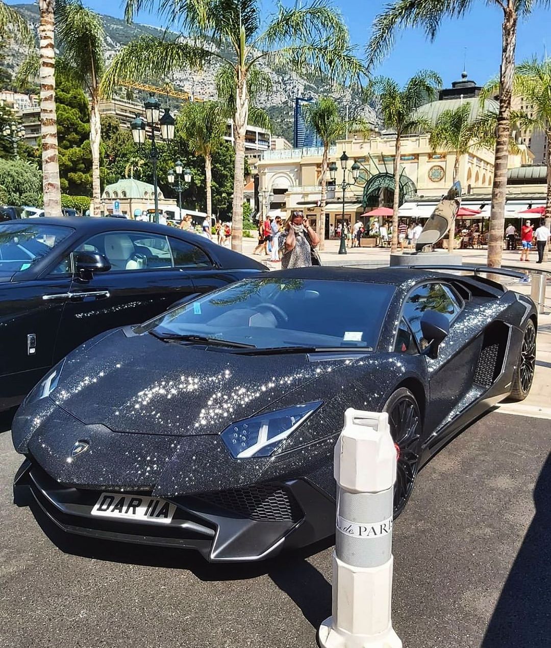 Lamborghini Aventador 'Báo đen'