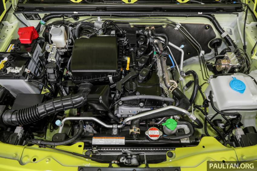 Khoang động cơ Suzuki Jimny 2021