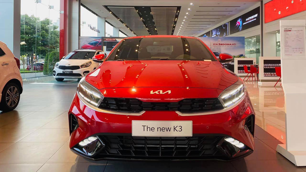 Kia K3 GT hatchback 2021 đẹp bóng bẩy giá từ 520 triệu VNĐ khiến Mazda3  phải dè chừng