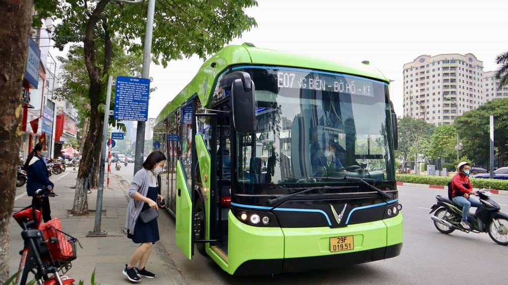 Tuyến buýt điện VinBus E07: Long Biên - Bờ Hồ - KĐT Smart City