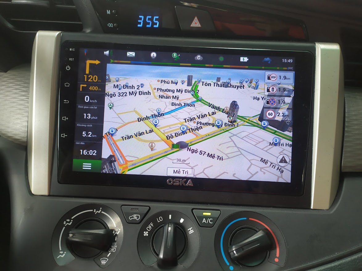 Màn hình ô tô tích hợp định vị GPS