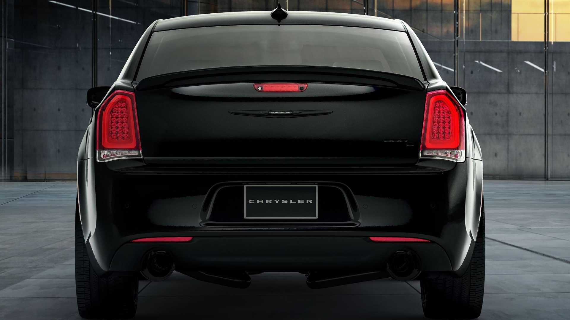 Chrysler 300C 2023 - Sedan hiệu suất cao cháy hàng chỉ sau 12 giờ ra mắt