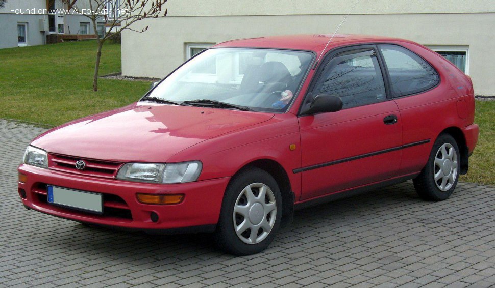 Toyota-Corolla-Hatch-VII-E100