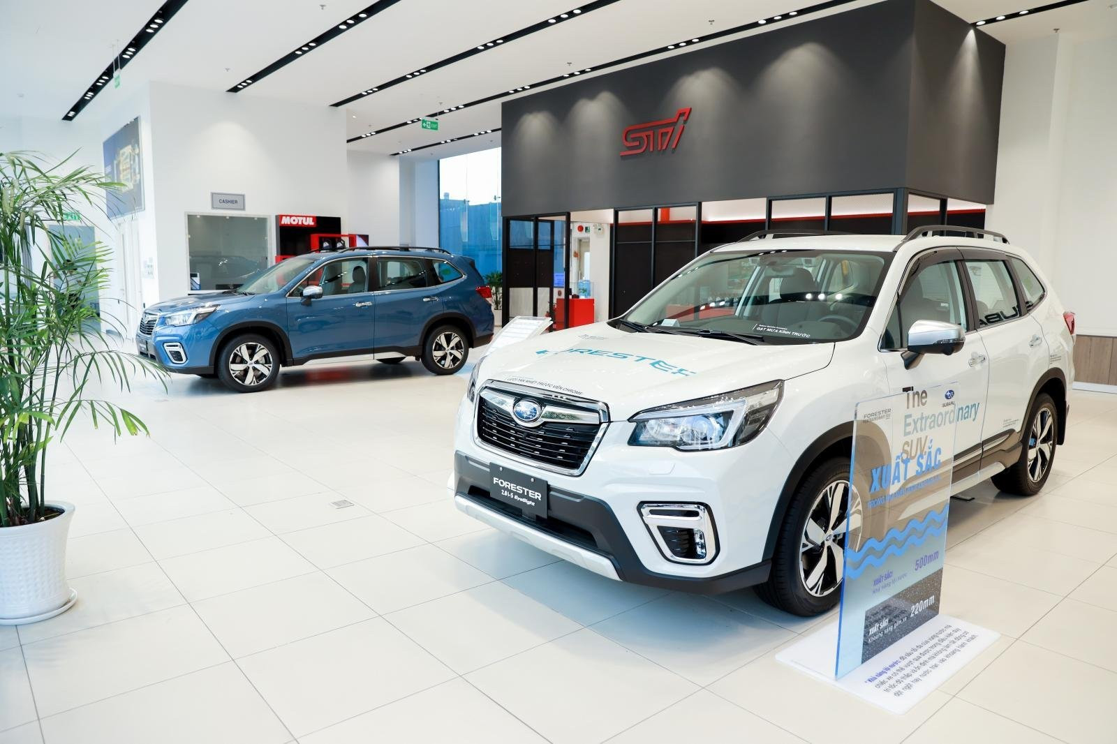 Subaru Forester giảm giá lên tới 319 triệu đồng