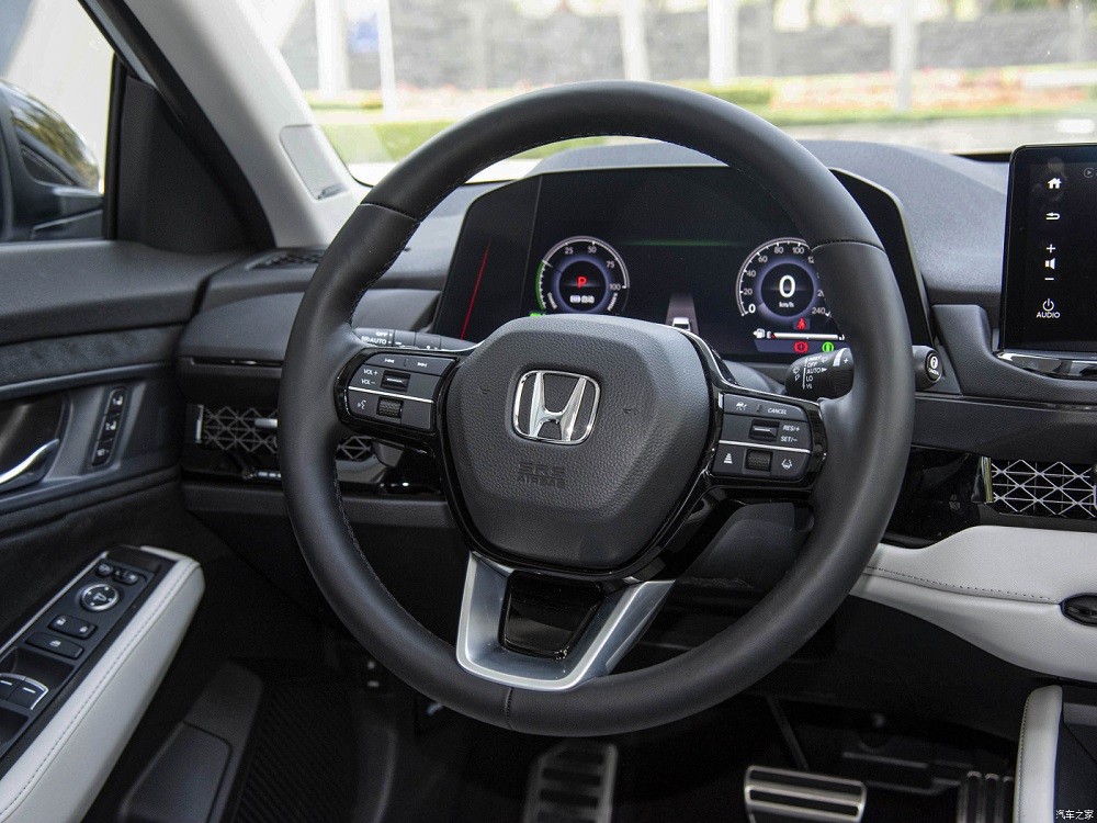 Vô lăng của Honda Accord e:PHEV 2023