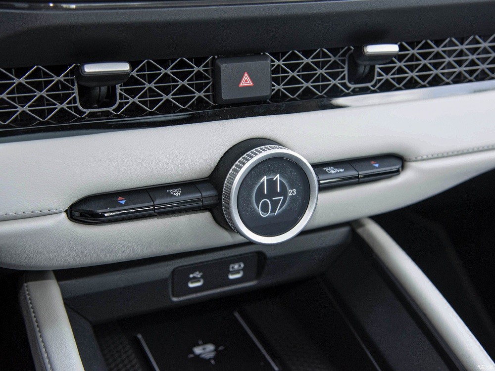 Núm xoay chỉnh điều hòa của Honda Accord e:PHEV 2023