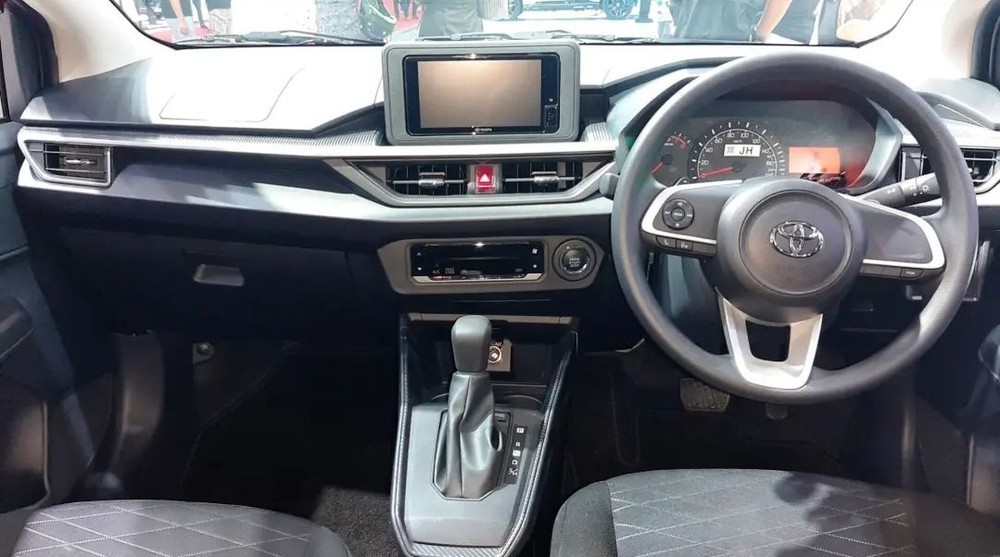 Thiết kế nội thất của Toyota Wigo 2023 tại Indonesia