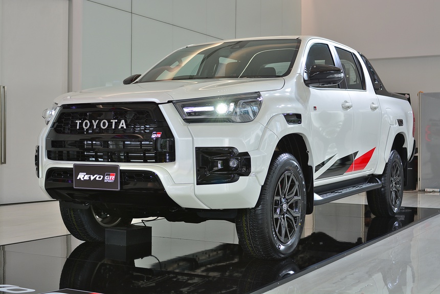 Toyota Hilux GR-Sport tại Thái Lan