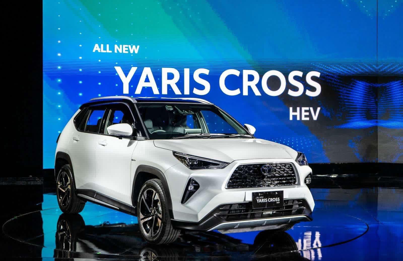 Toyota Yaris Cross 2023 ra mắt tại Indonesia