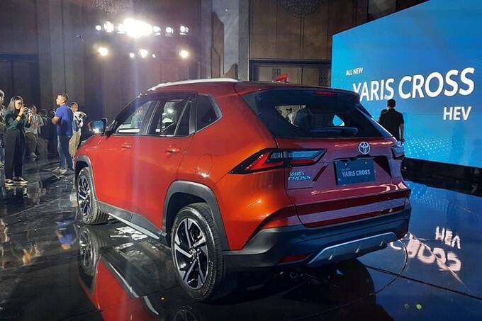 toyota-yaris-cross-2023-khoang-474-trieu-dong-tai-indonesia-cho-ve-viet-nam-hinh-3toyota-yaris-cross-2023-khoang-474-trieu-dong-tai-indonesia-cho-ve-viet-nam-hinh-3