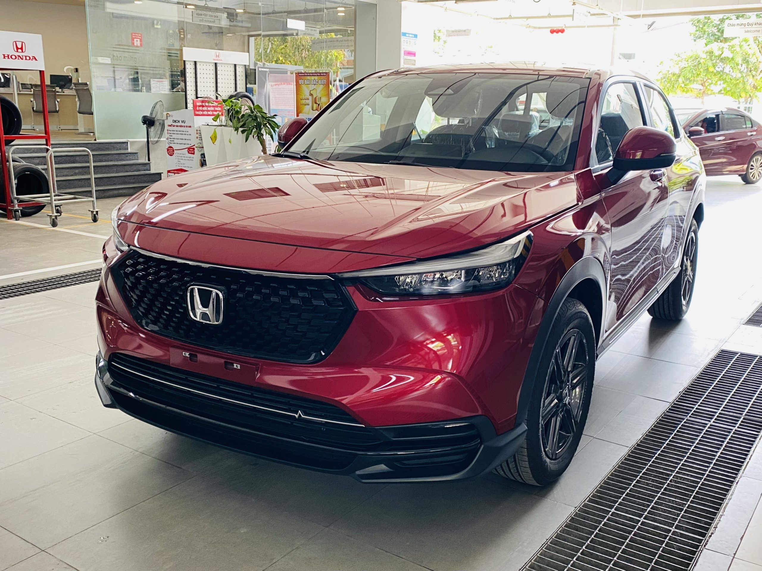 Honda HR-V L - bản giữa
