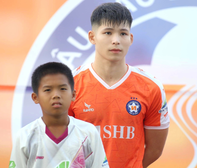 Cầu thủ Liễu Quang Vinh hiện đang thuộc biên chế CLB SHB Đà Nẵng