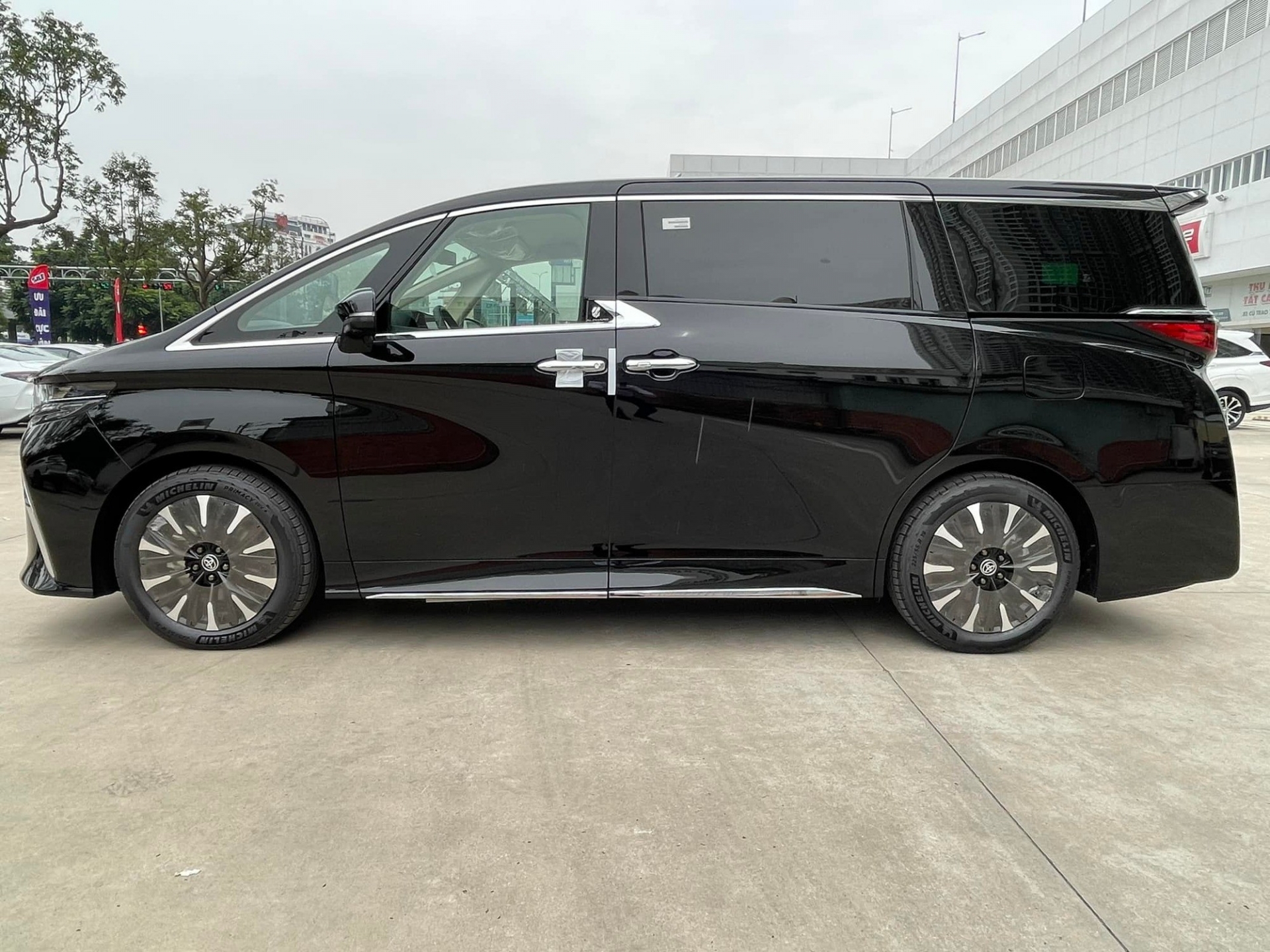 2024-toyota-alphard-17-1-1-1700986760