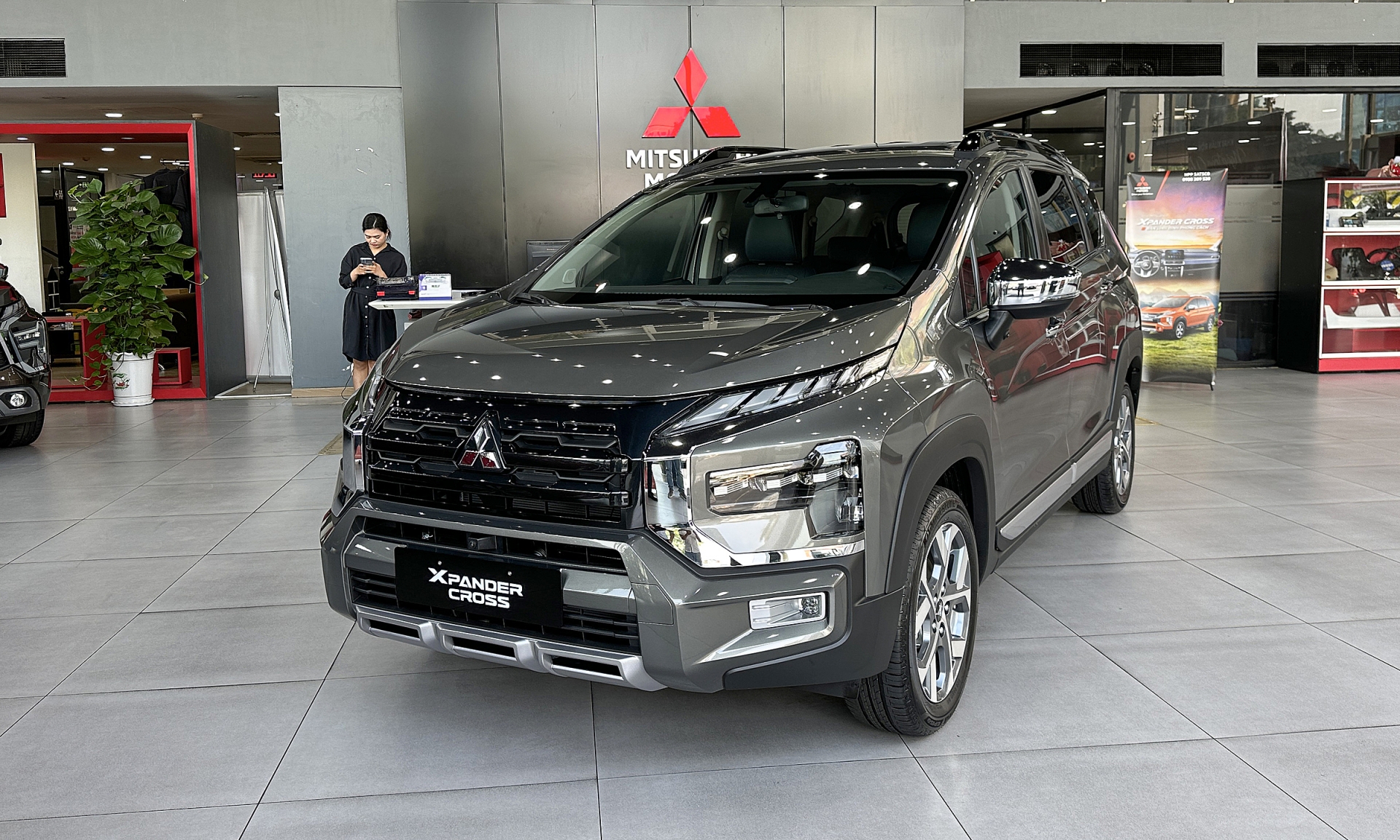 mitsubishi-xpander-vne-jpg-169-4342-5714-1697014102