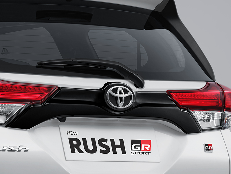 Toyota-Rush-GR-Sport-2024Toyota-Rush-GR-Sport-2024