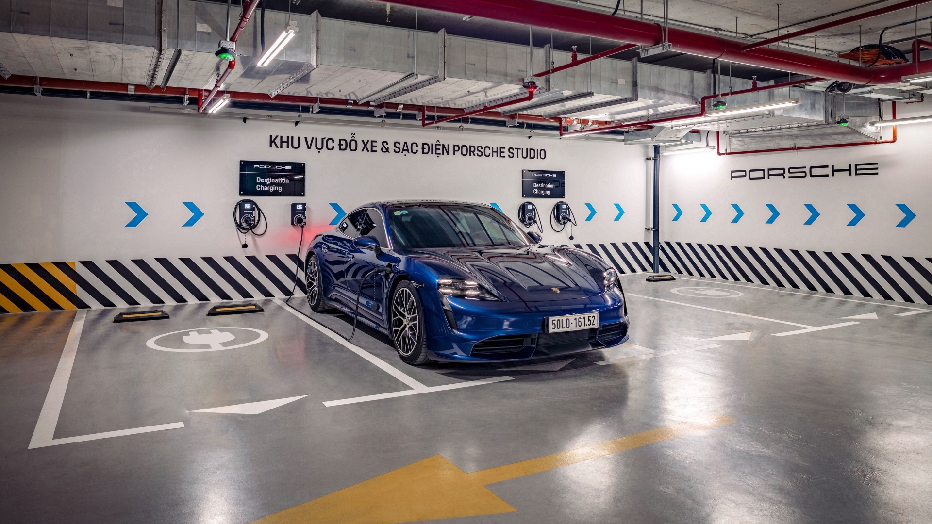 Trạm sạc xe điện của Porsche được bố trí dưới hầm gửi xe