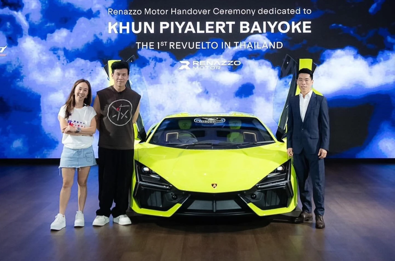 Lamborghini Revuelto vừa bàn giao cho đại gia Thái Lan