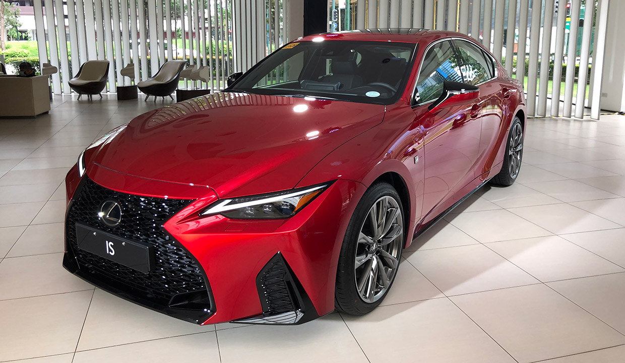 Lexus IS chính thức ngừng bán tại thị trường Việt Nam