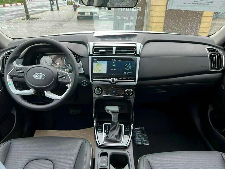 Khoang lái Hyundai Creta