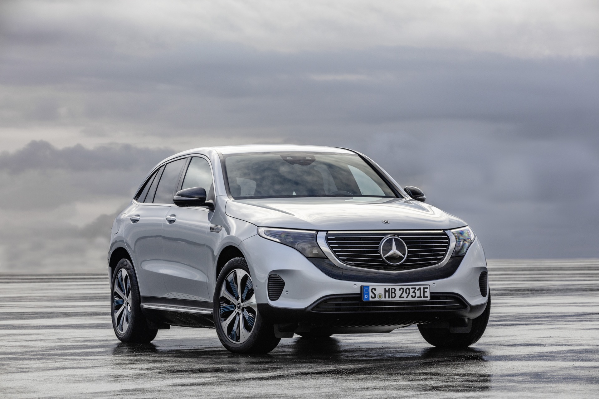 mercedes-benz-eqc_100741755_h