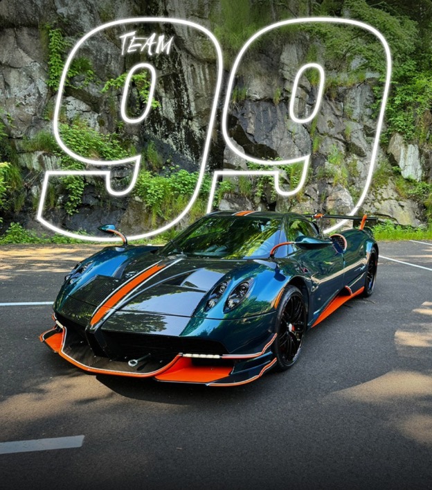 Pagani Huayra Roadster BC của đội xe 99 đến từ Mỹ