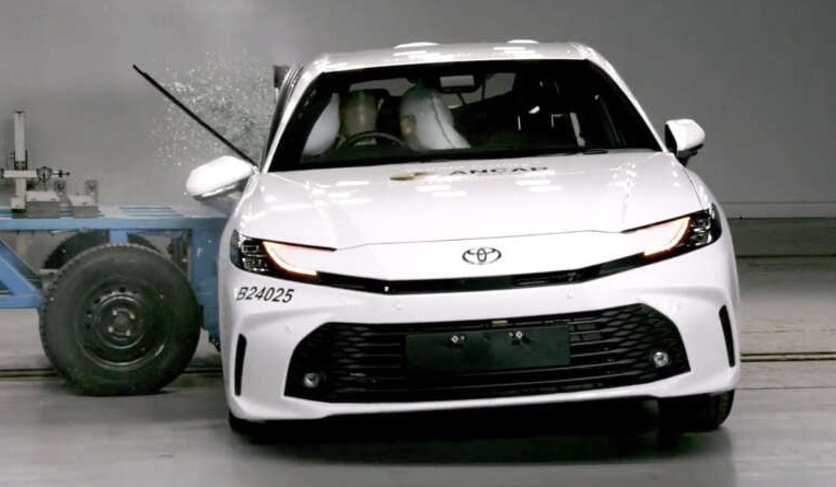 2025-Toyota-Camry-ANCAP-3-850x44