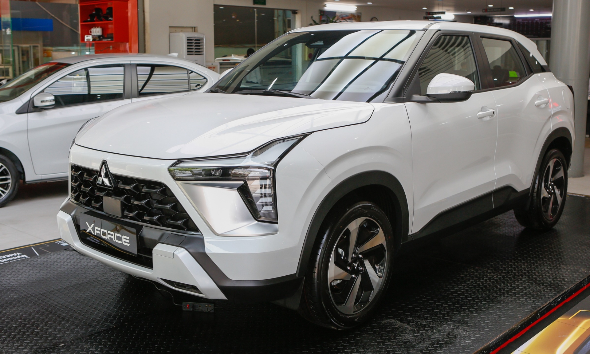 Mitsubishi-Xforce-Ultimate-2024